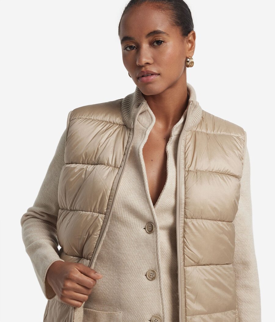 vändbar bouclé och nylon gilet