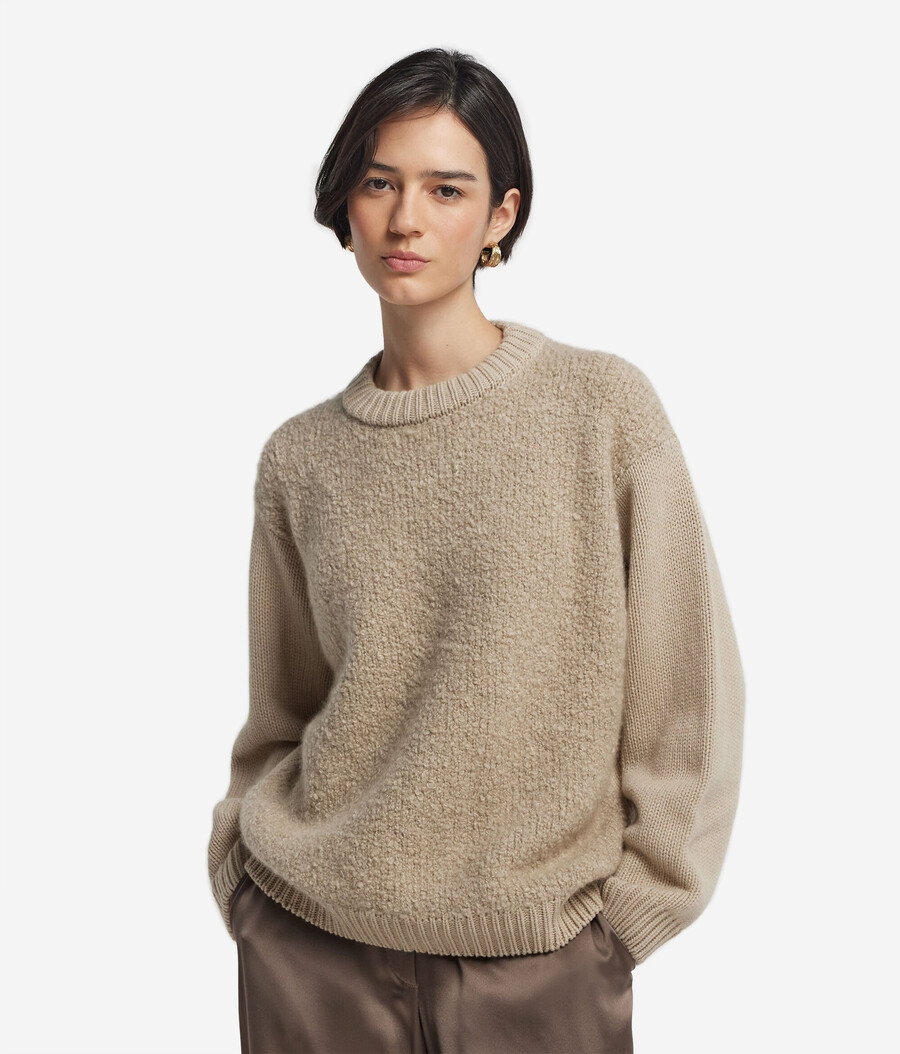 bouclé cashmere-tröja med rund hals