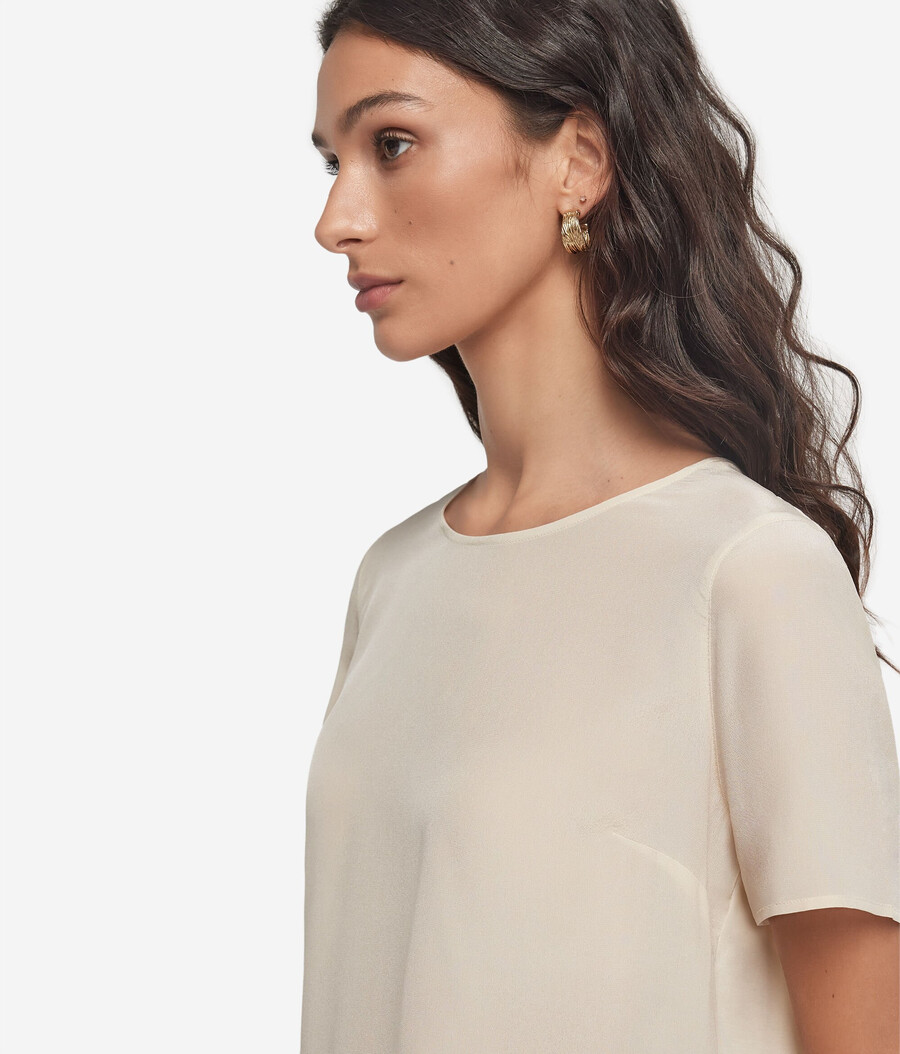rundhalsad siden-t-shirt