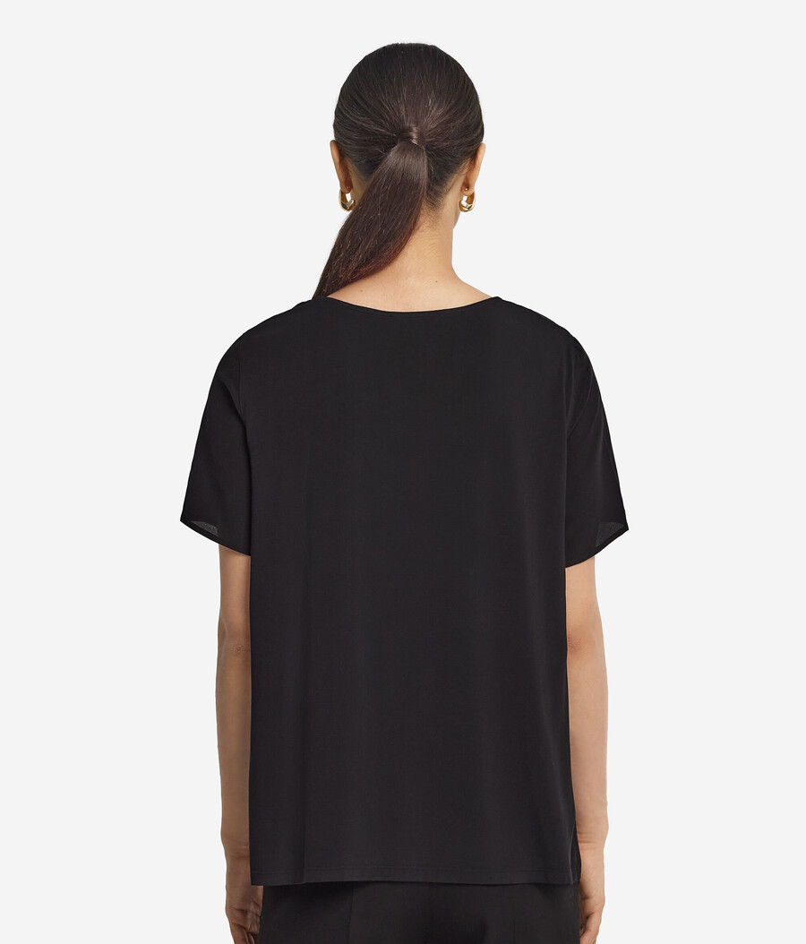 rundhalsad siden-t-shirt