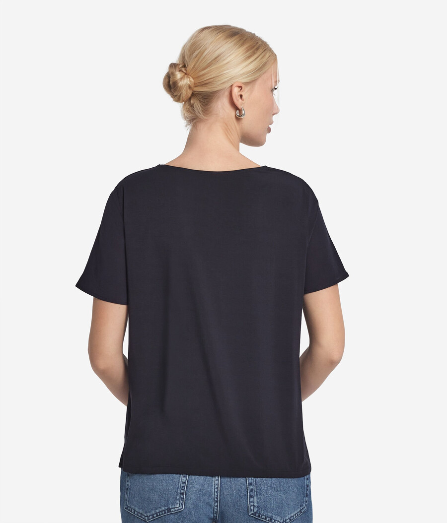 rundhalsad siden-t-shirt
