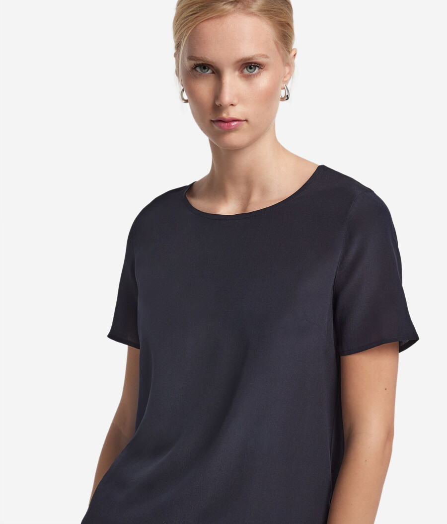 rundhalsad siden-t-shirt