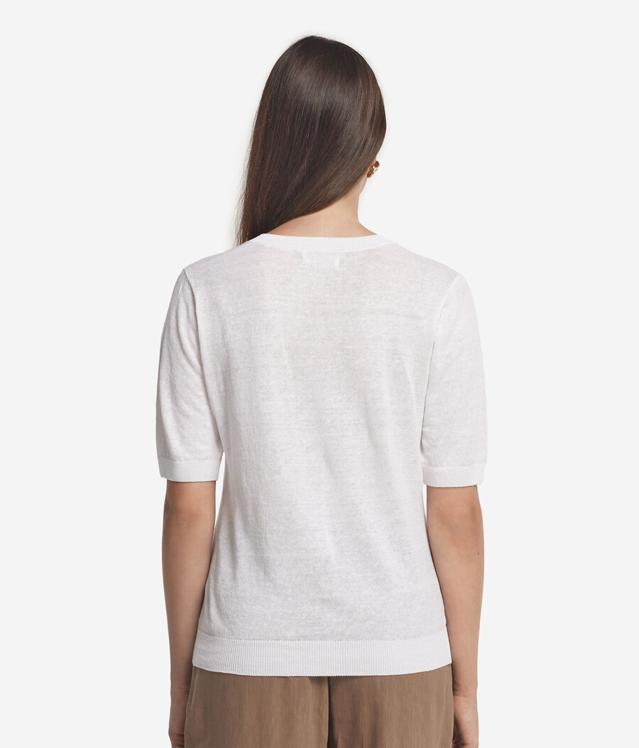 v-ringad t-shirt i linne och bomull